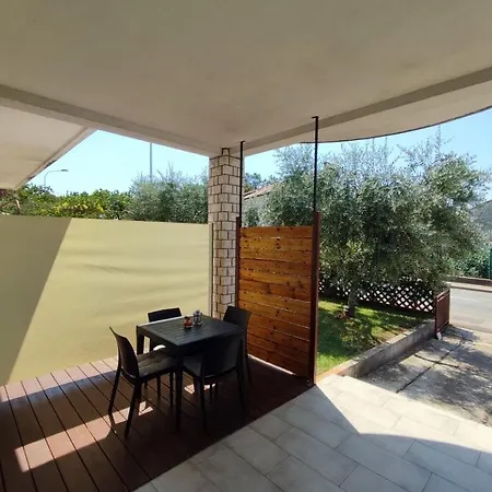Studio App Lea Umag Exterior foto