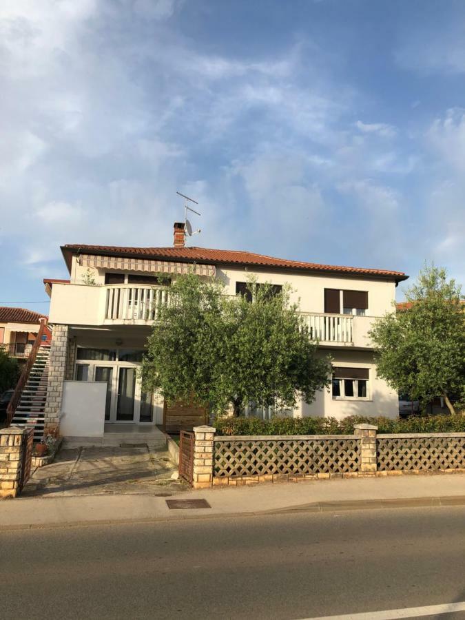 App Lea Apartment